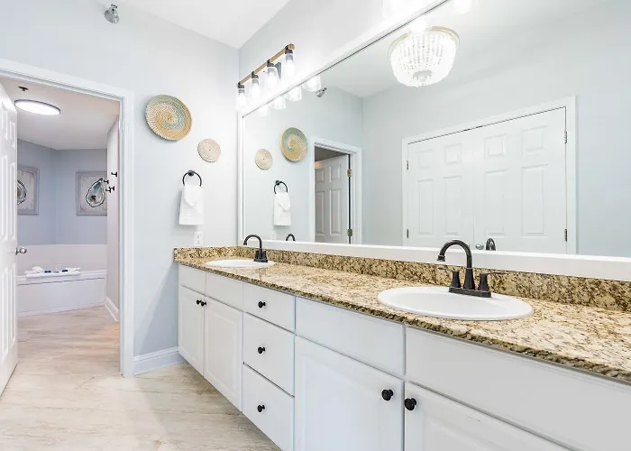 Apartment Lighthouse 1118 By Youngs Suncoast *