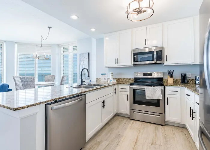 Lighthouse 1118 By Youngs Suncoast Apartment