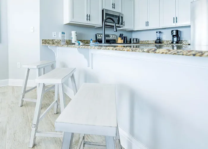 Lighthouse 1118 By Youngs Suncoast *