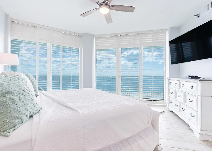 Apartment Lighthouse 1118 By Youngs Suncoast *